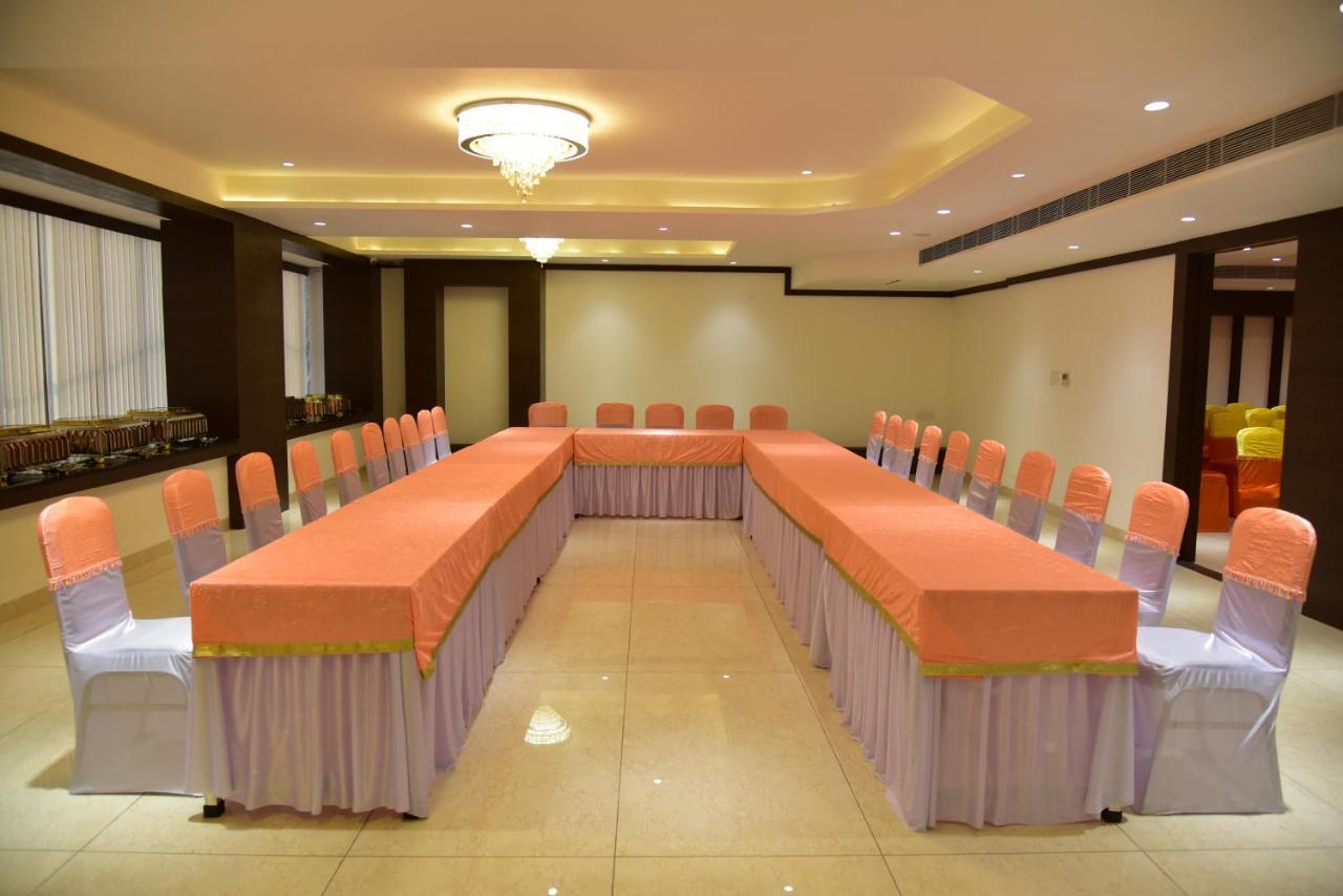 Hotel Crystal Grand Haldwāni Dış mekan fotoğraf