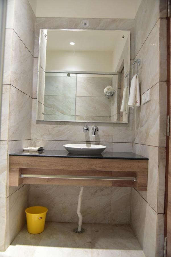 Hotel Crystal Grand Haldwāni Dış mekan fotoğraf