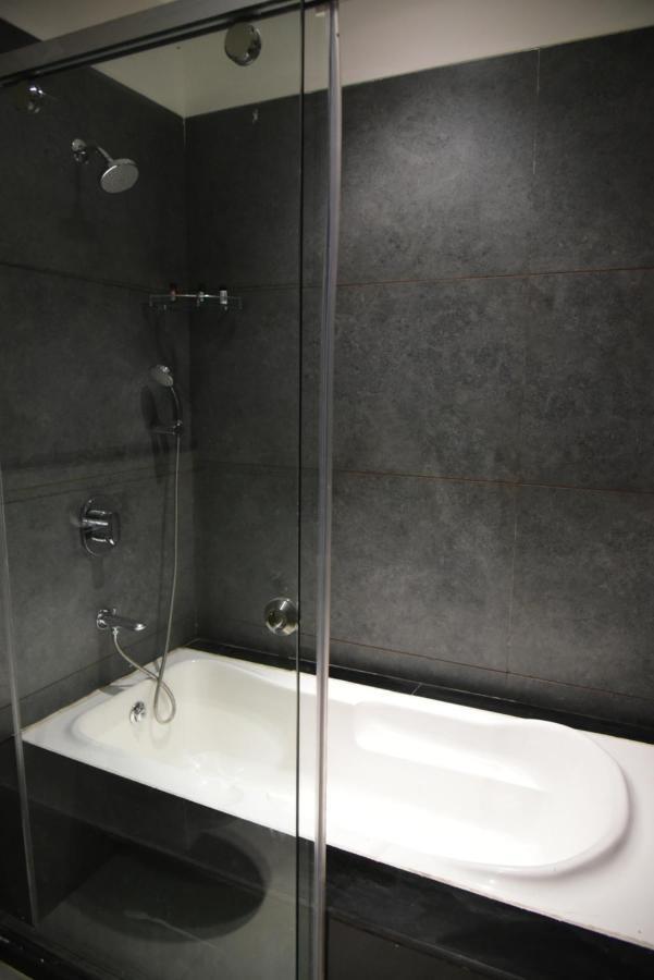 Hotel Crystal Grand Haldwāni Dış mekan fotoğraf